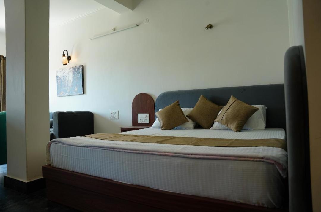 The Periwinkle Homestay Бхімтал Екстер'єр фото